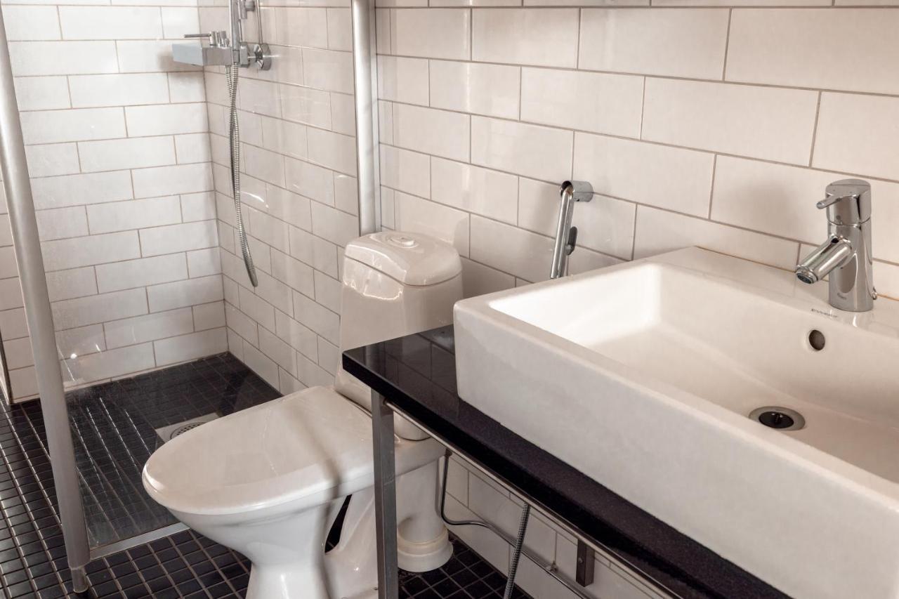 2Ndhomes Stylish 1Br Home With Balcony And Sauna In Kamppi Center Helsingfors Eksteriør bilde